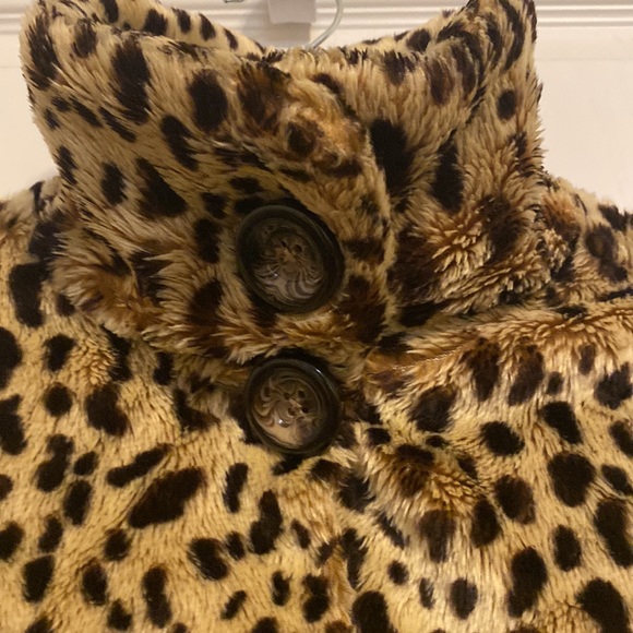 American Rag faux leopard coat - Picture 2 of 9